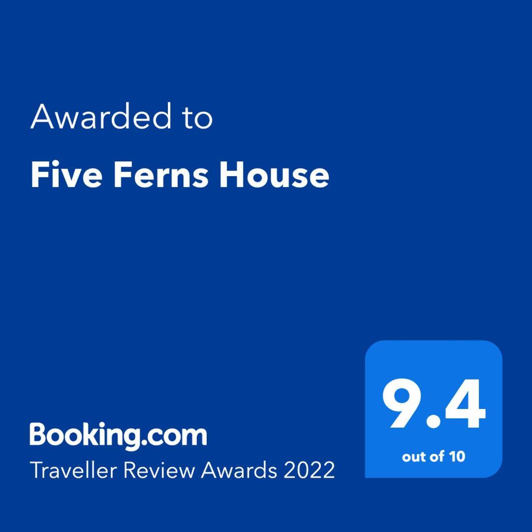 Five Ferns House Bed & Breakfast Westport Ngoại thất bức ảnh